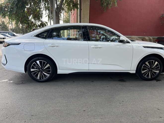 Changan Qiyuan A05 2025, 0 km - 1.5 l - Bakı