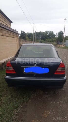 Mercedes C 220 1995, 326,854 km - 2.2 л - Balakən