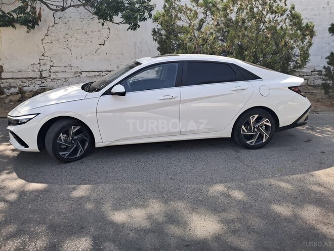 Hyundai Elantra 2024, 15,895 km - 1.5 л - Bakı