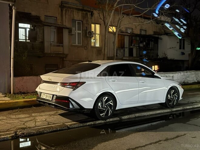Hyundai Elantra 2024, 15,895 km - 1.5 л - Bakı