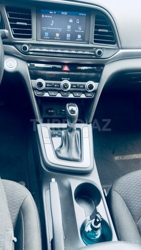 Hyundai Elantra 2019, 103,715 km - 2.0 л - Bakı