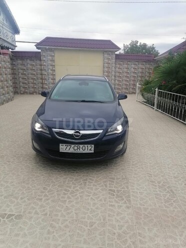 Opel Astra 2011, 151,605 km - 1.4 l - Bakı