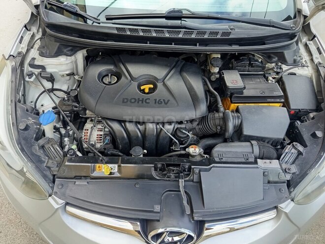 Hyundai Elantra 2015, 219,000 km - 1.8 л - Bakı