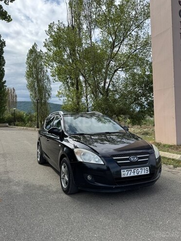 Kia  2008, 322,864 km - 1.4 l - Quba