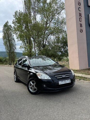 Kia  2008, 322,864 km - 1.4 l - Quba