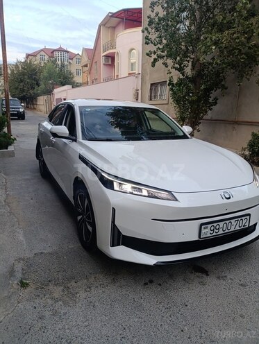 Changan Qiyuan A05 2025, 24,000 km - 1.5 л - Bakı