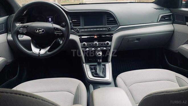 Hyundai Elantra 2019, 61,000 km - 2.0 l - Bakı