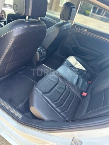 Volkswagen Arteon 2018, 106,000 km - 1.5 l - Bakı