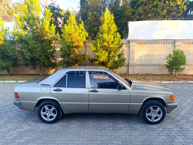 Mercedes 190 1991, 350,000 km - 2.0 л - İmişli