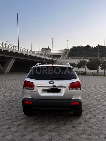 Kia Sorento 2009, 272,000 km - 2.0 l - Bakı