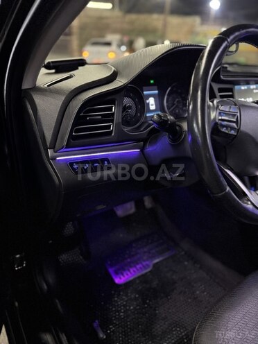 Hyundai Elantra 2019, 88,000 km - 2.0 л - Bakı