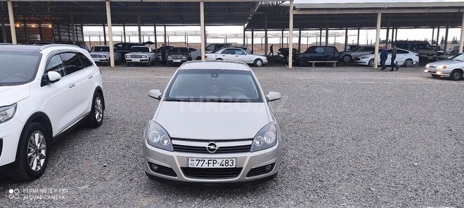 Opel Astra 2005, 293,000 km - 1.4 l - Yevlax