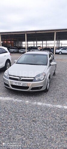 Opel Astra 2005, 293,000 km - 1.4 l - Yevlax