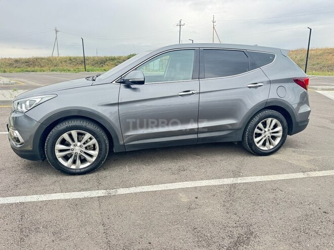 Hyundai Santa Fe 2016, 213,400 km - 2.0 l - Qusar
