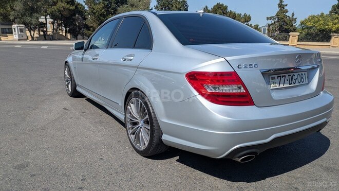 Mercedes C 250 2011, 200,000 km - 1.8 l - Bakı