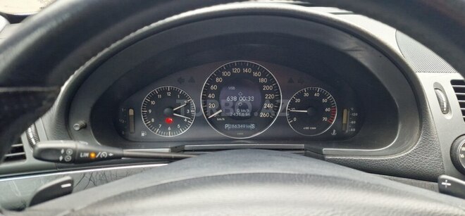 Mercedes E 320 2003, 304,000 km - 3.2 l - Bakı