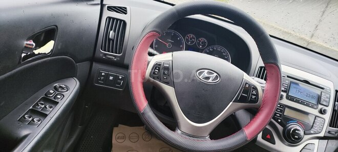Hyundai i30 2010, 225,000 km - 1.6 л - Bakı