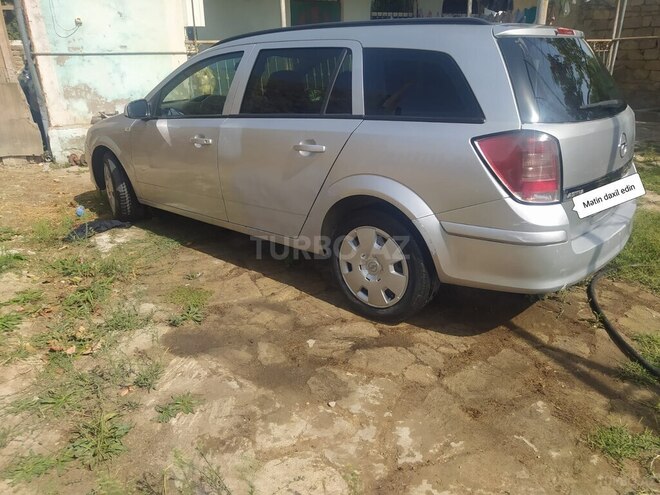 Opel Astra 2009, 257,000 km - 1.3 l - Bakı