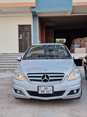 Mercedes B 170 2008, 230,000 km - 1.7 l - Bakı