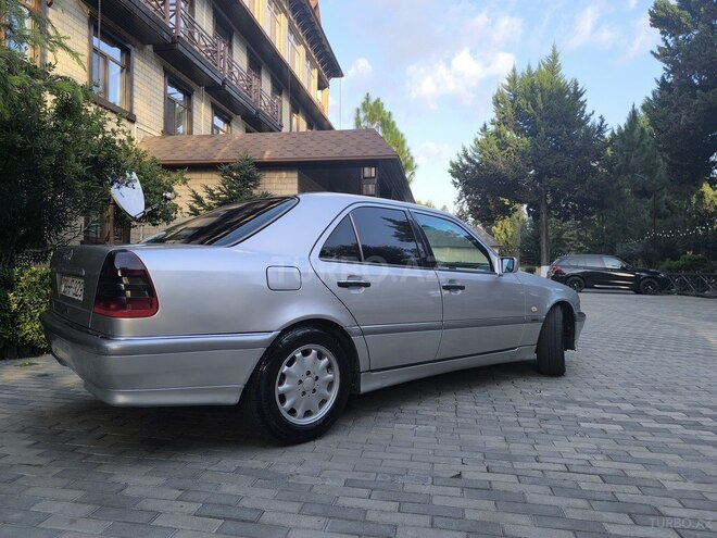 Mercedes C 220 1999, 435,000 km - 2.2 л - Masallı