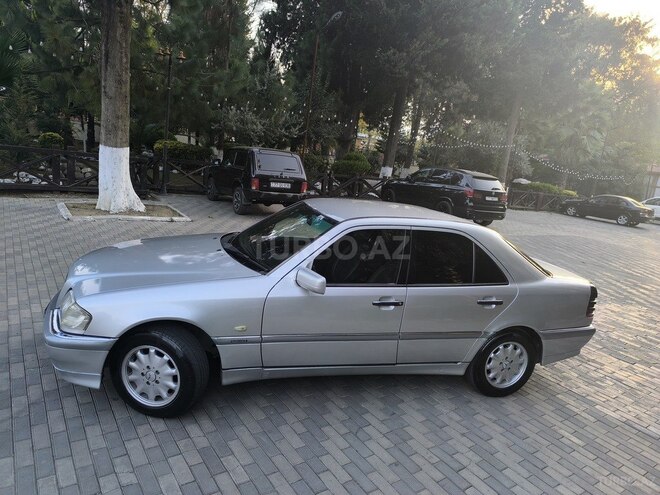 Mercedes C 220 1999, 435,000 km - 2.2 л - Masallı