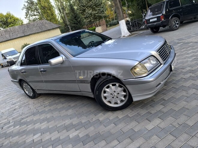 Mercedes C 220 1999, 435,000 km - 2.2 л - Masallı