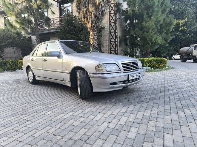 Mercedes C 220 1999, 435,000 km - 2.2 л - Masallı