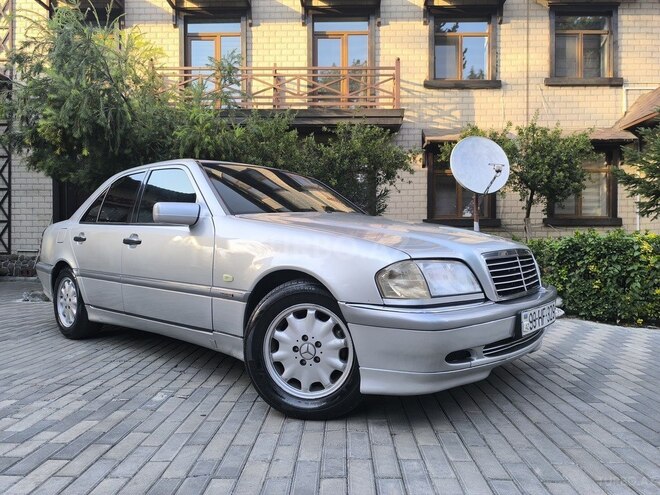 Mercedes C 220 1999, 435,000 km - 2.2 л - Masallı