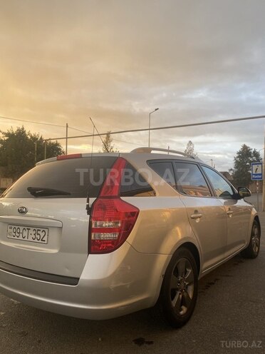 Kia  2008, 338,724 km - 1.6 л - Bakı