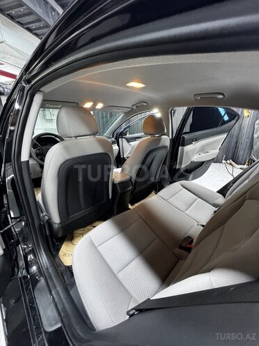 Hyundai Elantra 2019, 100,000 km - 2.0 l - Bakı