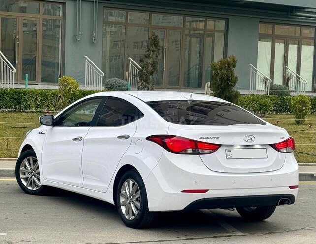 Hyundai Avante 2015, 137,000 km - 1.6 l - Bakı