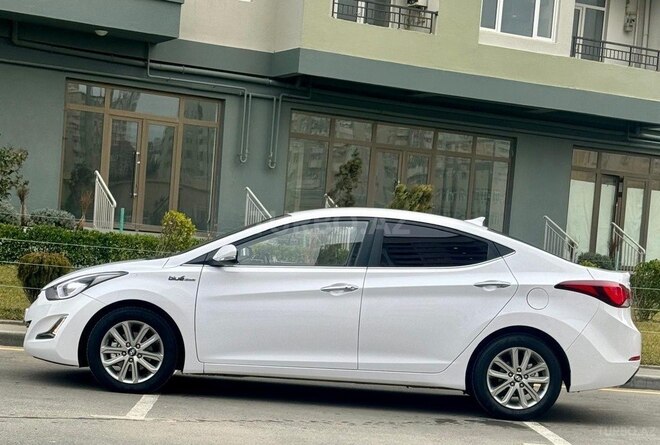 Hyundai Avante 2015, 137,000 km - 1.6 l - Bakı
