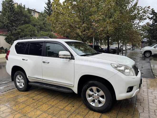 Toyota Land Cruiser Prado 2010, 200,000 km - 2.7 л - Bakı