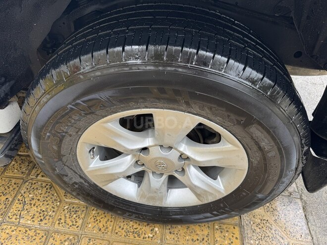 Toyota Land Cruiser Prado 2010, 200,000 km - 2.7 л - Bakı