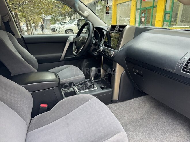 Toyota Land Cruiser Prado 2010, 200,000 km - 2.7 л - Bakı