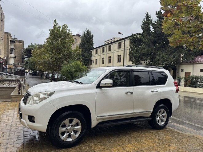 Toyota Land Cruiser Prado 2010, 200,000 km - 2.7 л - Bakı