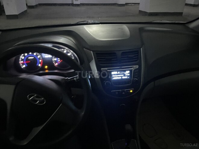 Hyundai Accent 2017, 170,000 km - 1.6 л - Bakı