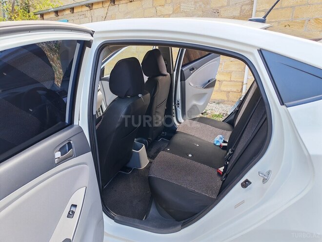 Hyundai Accent 2016, 210,000 km - 1.6 l - Bakı
