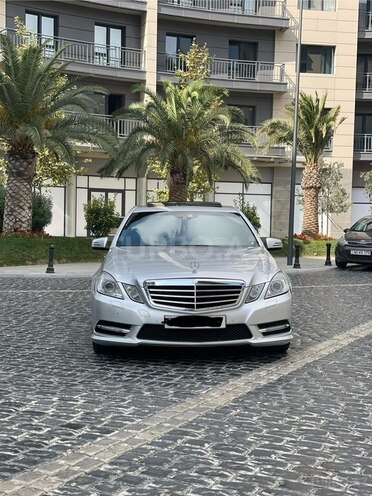 Mercedes E 350 2009, 330,000 km - 3.5 l - Bakı