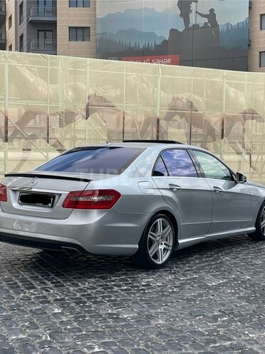 Mercedes E 350 2009, 330,000 km - 3.5 l - Bakı