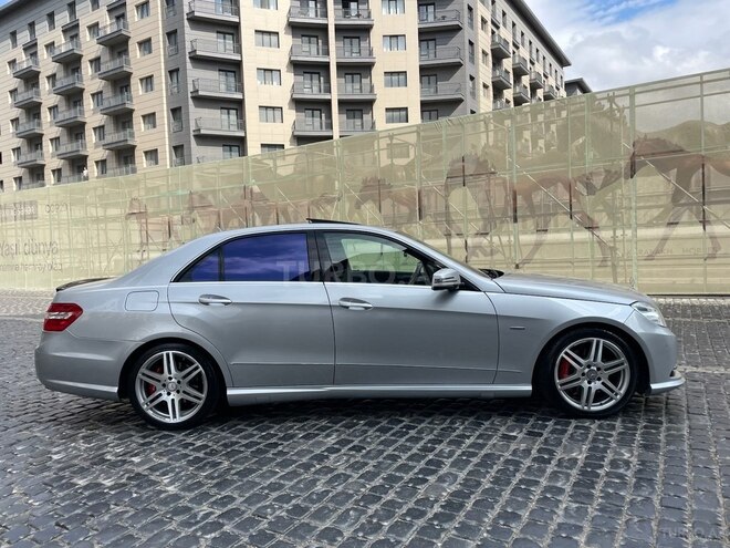 Mercedes E 350 2009, 330,000 km - 3.5 l - Bakı