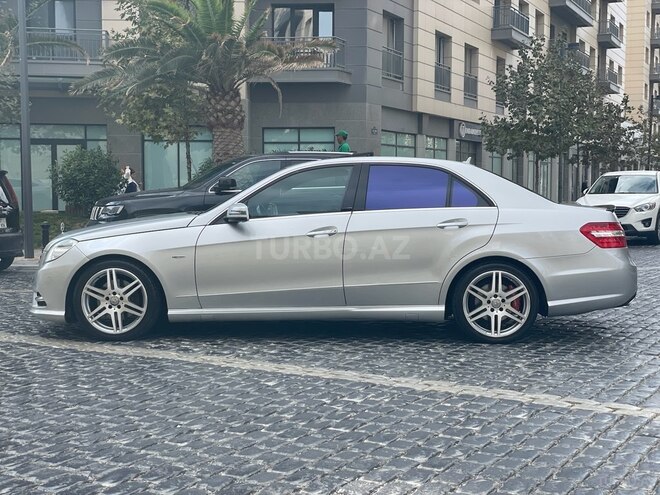 Mercedes E 350 2009, 330,000 km - 3.5 l - Bakı