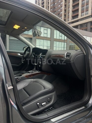 Audi A4-5