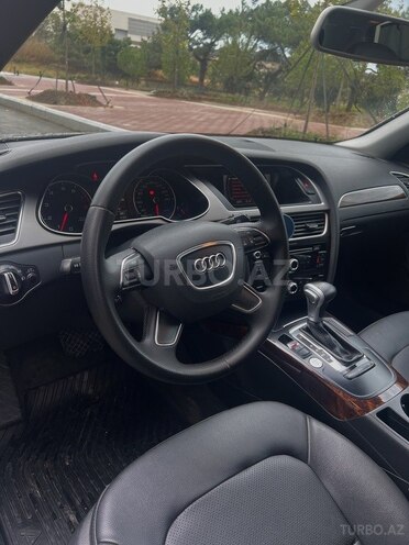 Audi A4-4