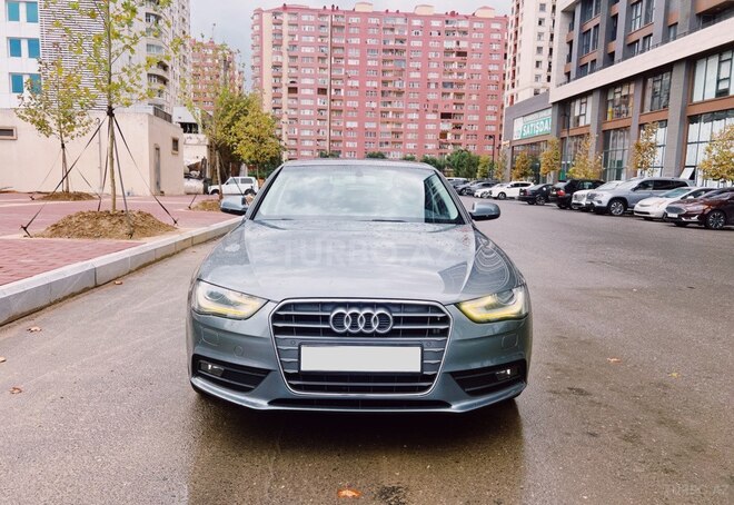 Audi A4-1