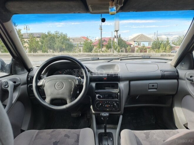 Opel Astra 1996, 400,000 km - 1.6 l - Quba