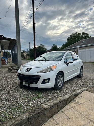 Peugeot 207 2012, 267,000 km - 1.6 l - Quba