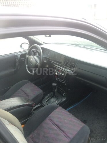 Opel Vectra 1996, 290,000 km - 1.6 l - Bakı
