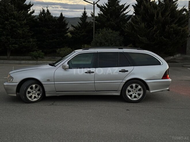 Mercedes C 220 1998, 570,000 km - 2.2 l - Quba