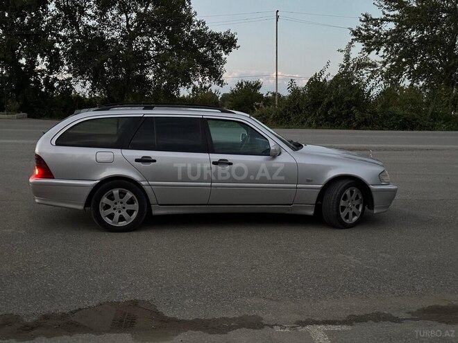 Mercedes C 220 1998, 570,000 km - 2.2 l - Quba
